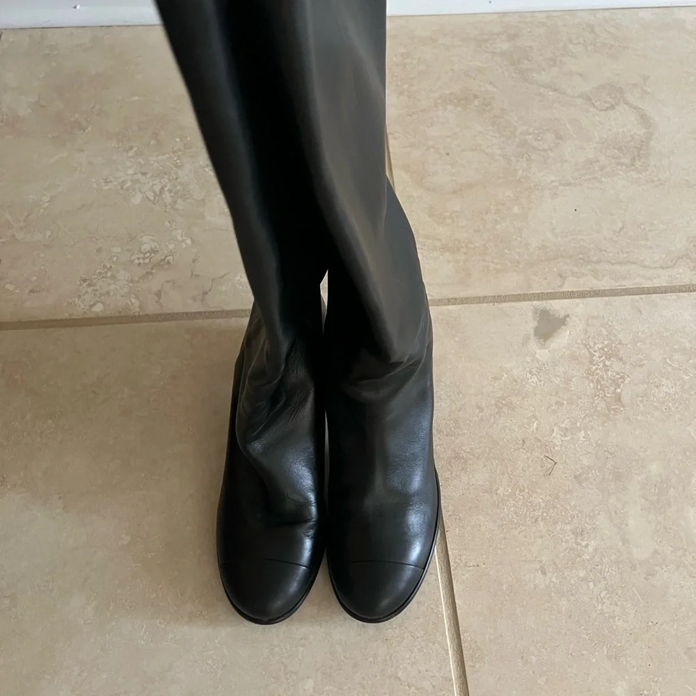 CHANEL Black Leather Heeled Boots - Picture 12 of 13